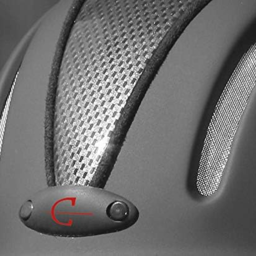 Jāšanas ķivere Carbonic, melna